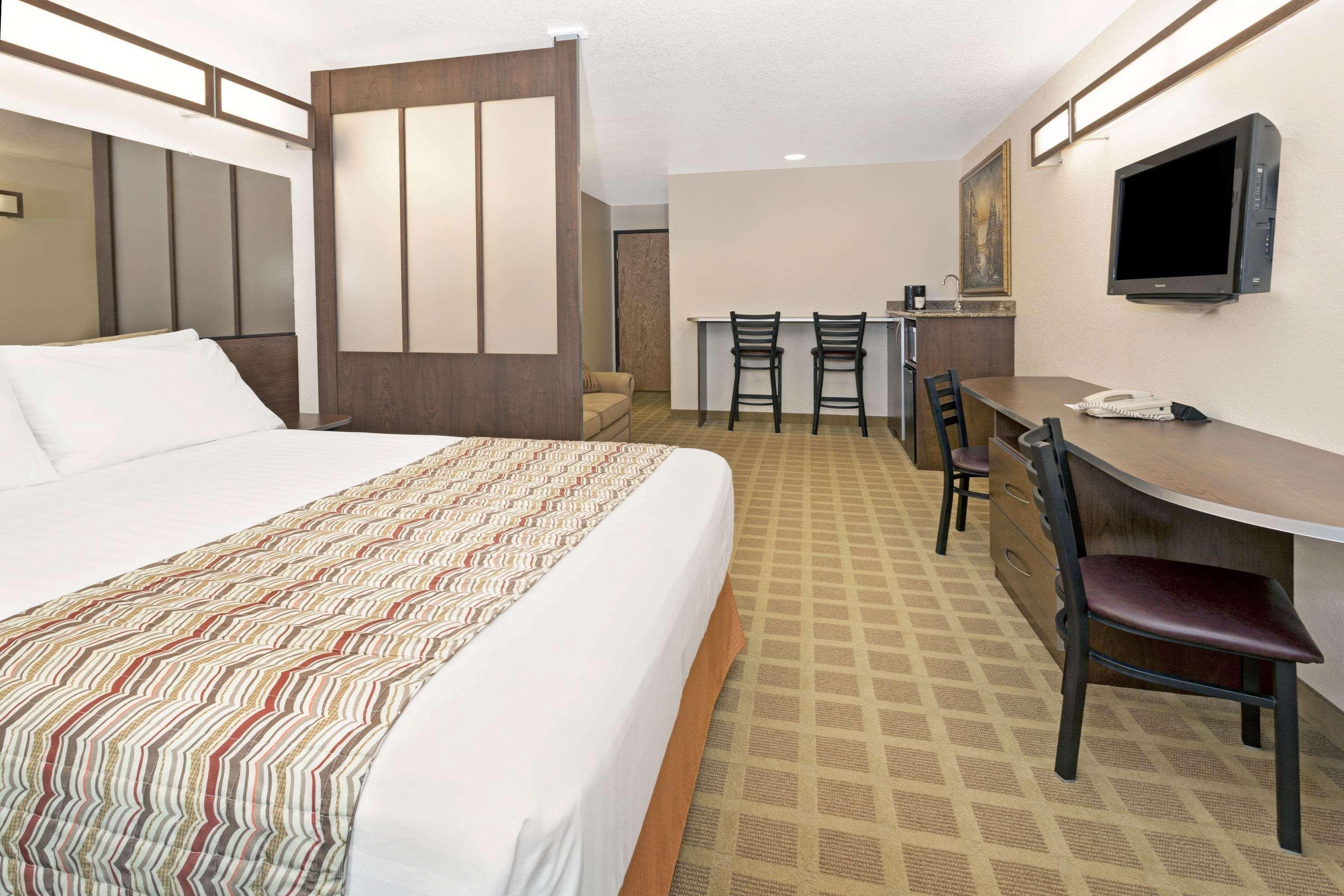 Microtel Inn & Suites Cheyenne Eksteriør billede