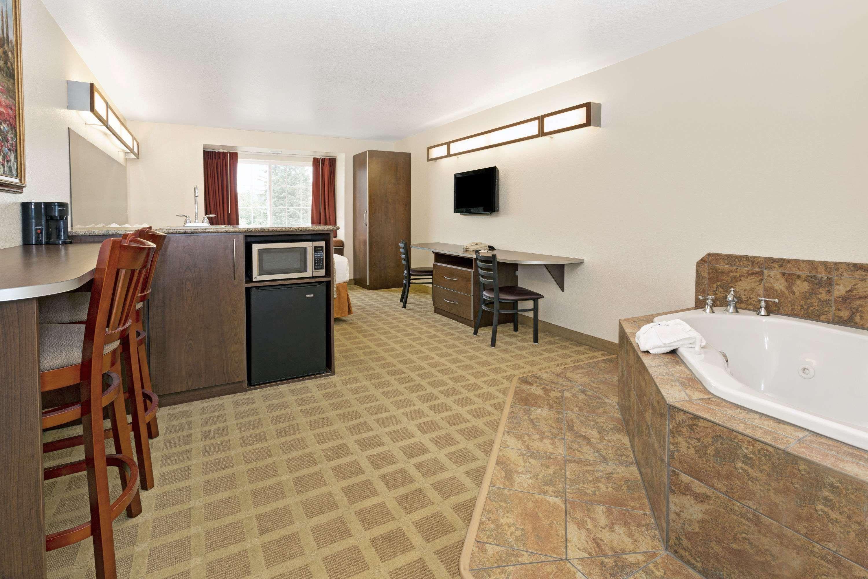 Microtel Inn & Suites Cheyenne Eksteriør billede